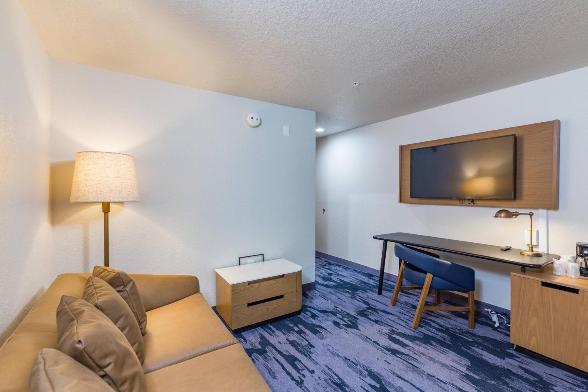 Fairfield Inn And Suites By Marriott Tampa North Temple Terrace Exteriér fotografie