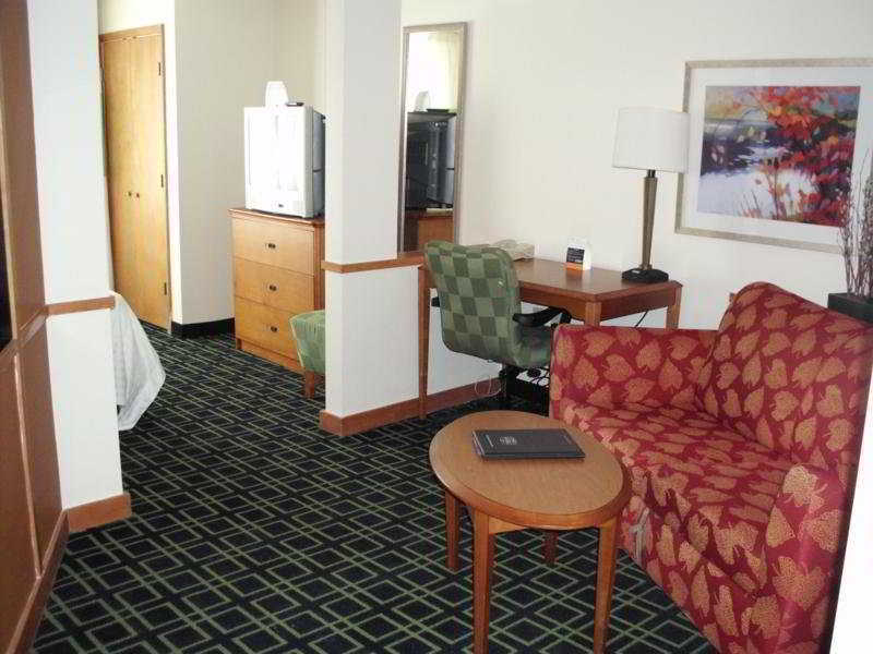 Fairfield Inn And Suites By Marriott Tampa North Temple Terrace Exteriér fotografie