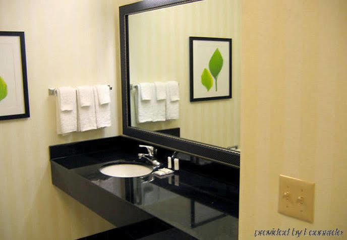 Fairfield Inn And Suites By Marriott Tampa North Temple Terrace Exteriér fotografie