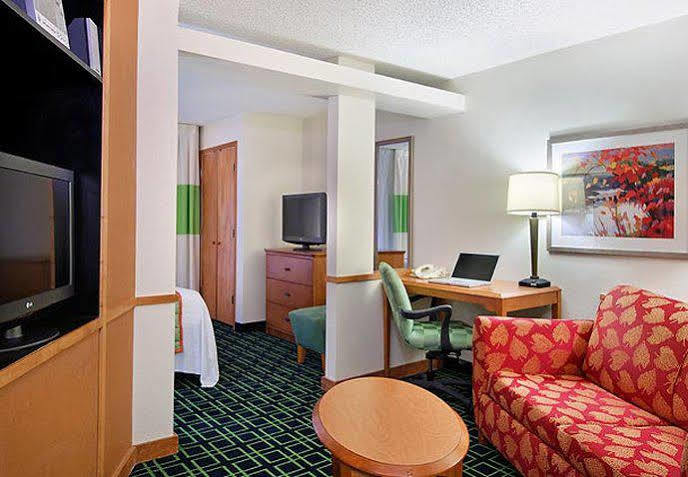 Fairfield Inn And Suites By Marriott Tampa North Temple Terrace Exteriér fotografie